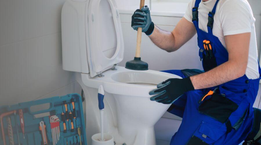 sewer line plumber in Hawaiian Gardens, CA